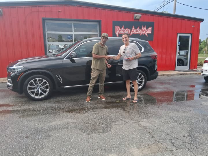 Is Buying a Used Luxury SUV Worth It&quest;